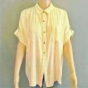 GILLI Oversized Pastel Yellow  Stripes Short Sleeves Button Down Shirt Blouse.